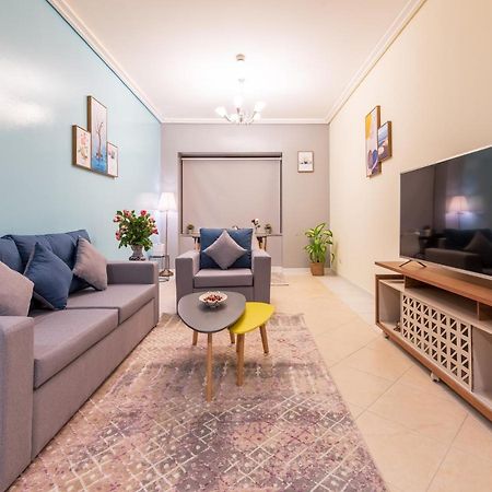 Trinity Holiday Homes - Sheikh Zayed Road Near To Financial Center Metro Station Дубай Екстер'єр фото
