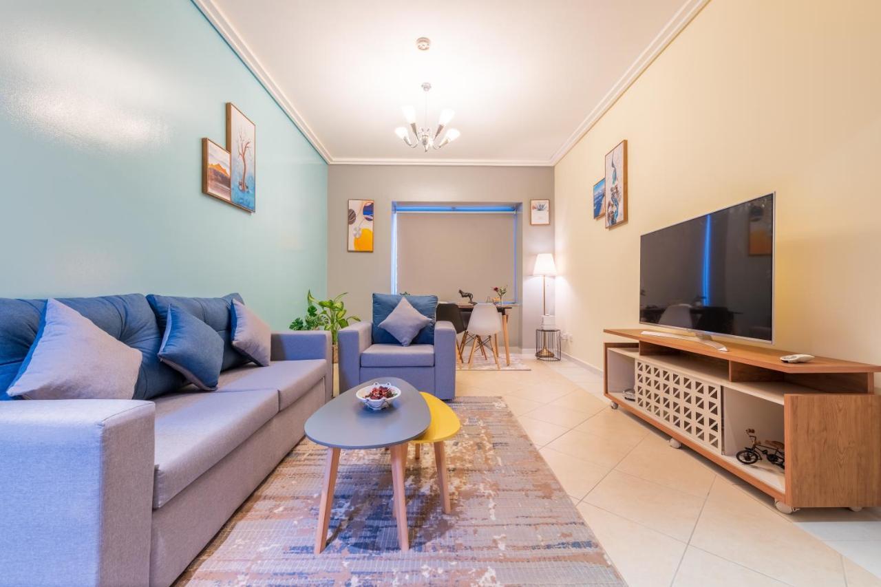 Trinity Holiday Homes - Sheikh Zayed Road Near To Financial Center Metro Station Дубай Екстер'єр фото