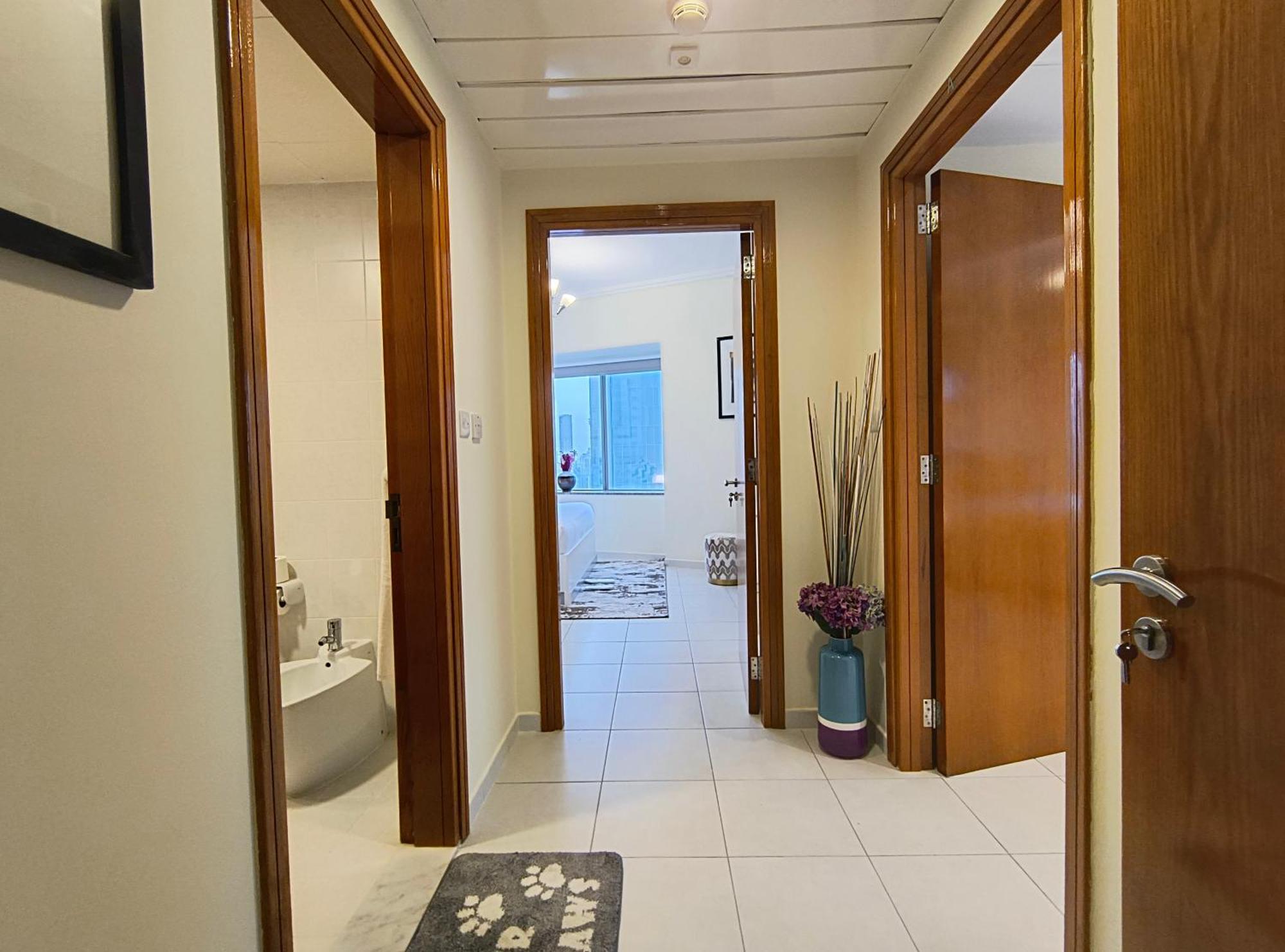Trinity Holiday Homes - Sheikh Zayed Road Near To Financial Center Metro Station Дубай Екстер'єр фото
