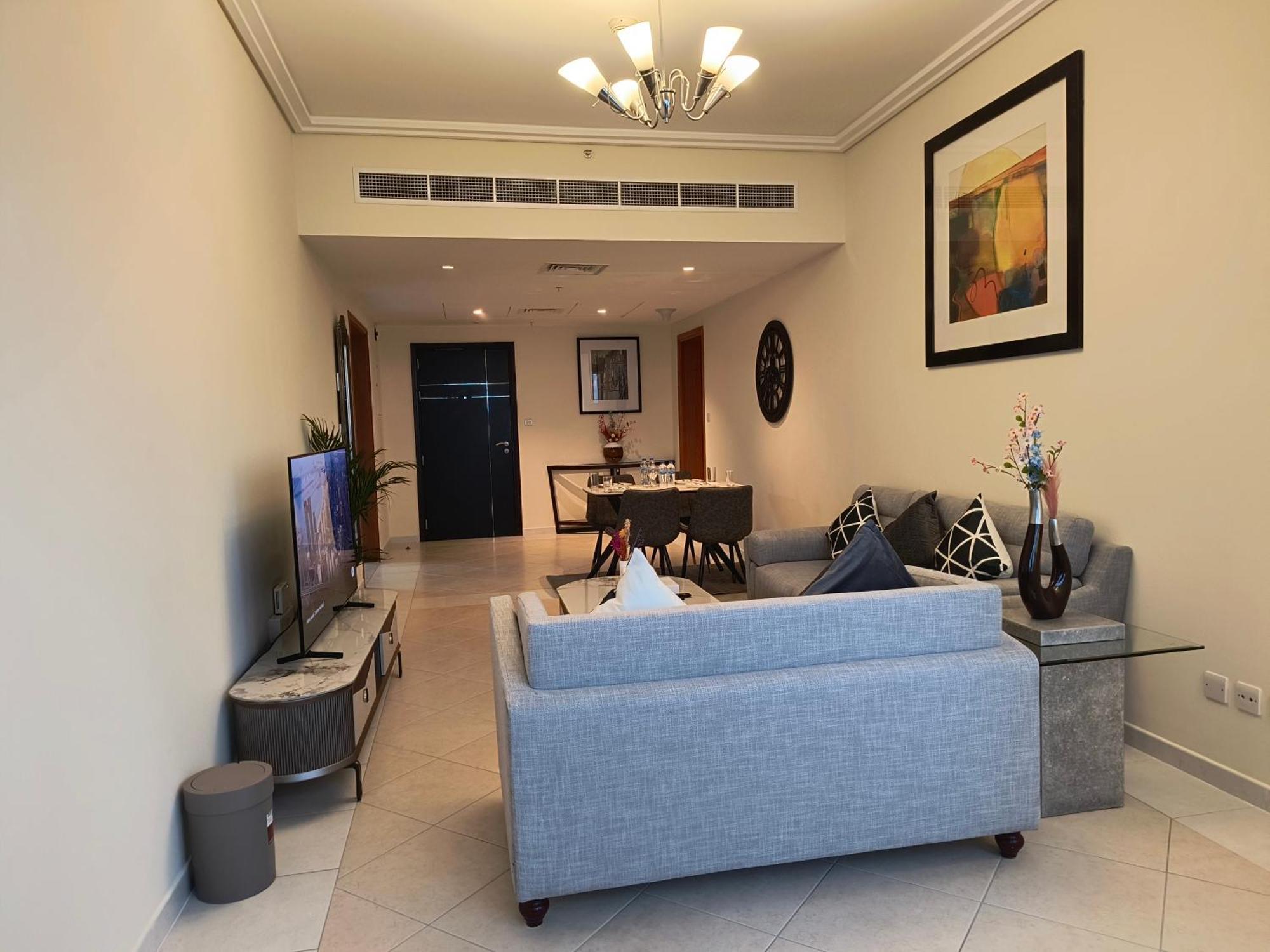 Trinity Holiday Homes - Sheikh Zayed Road Near To Financial Center Metro Station Дубай Екстер'єр фото