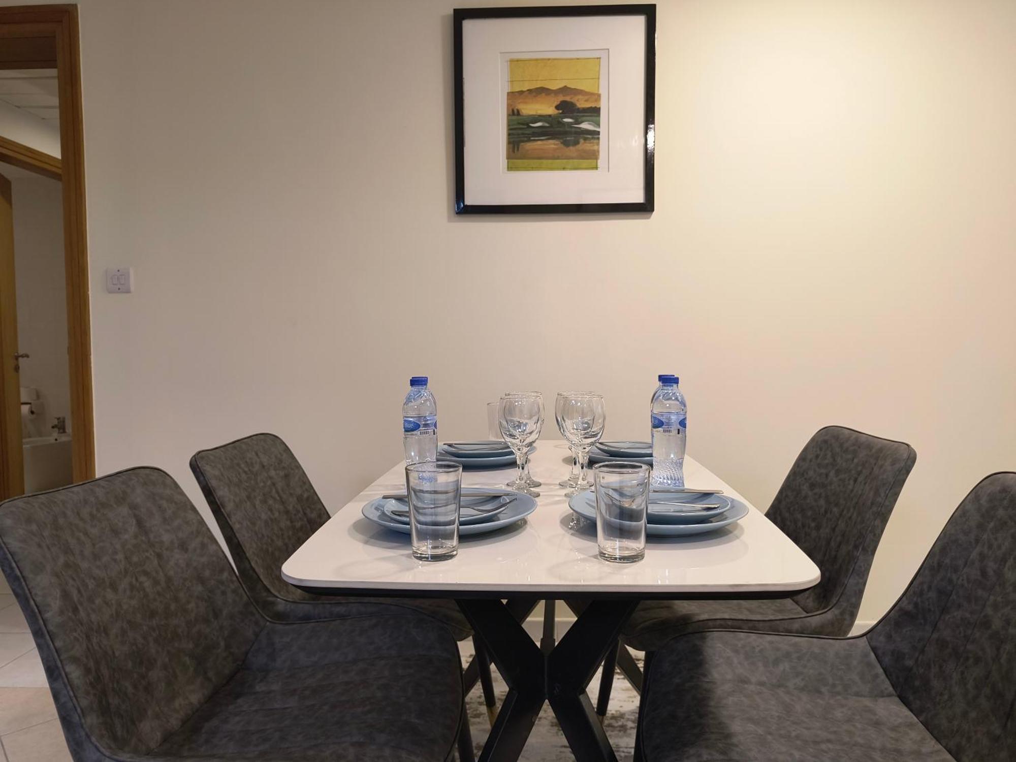 Trinity Holiday Homes - Sheikh Zayed Road Near To Financial Center Metro Station Дубай Екстер'єр фото