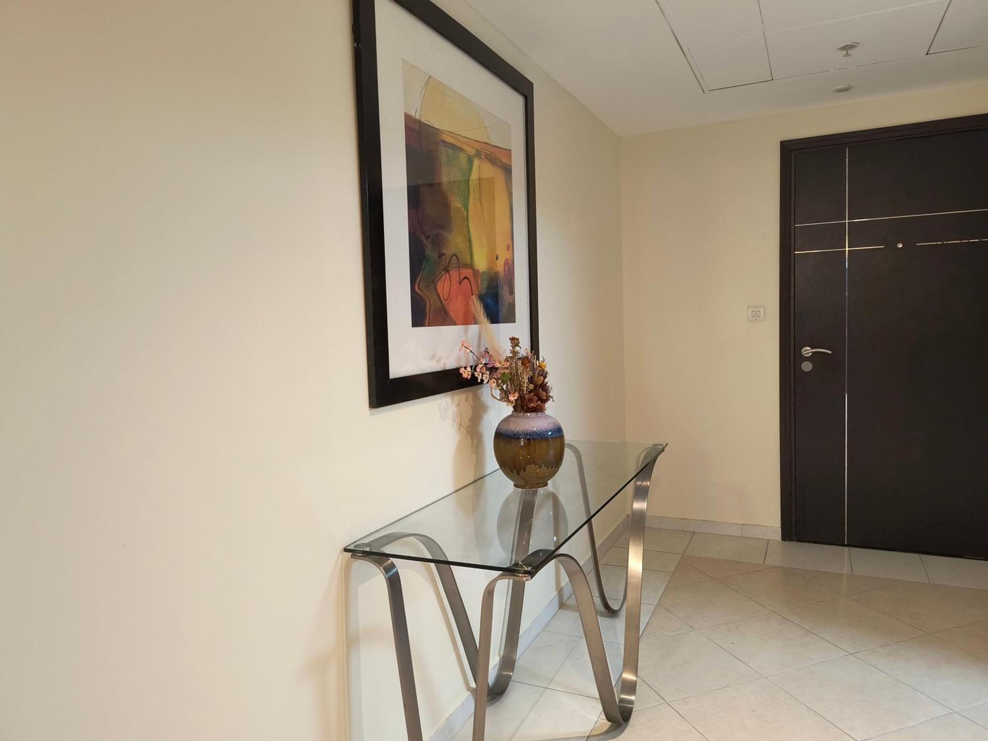 Trinity Holiday Homes - Sheikh Zayed Road Near To Financial Center Metro Station Дубай Екстер'єр фото