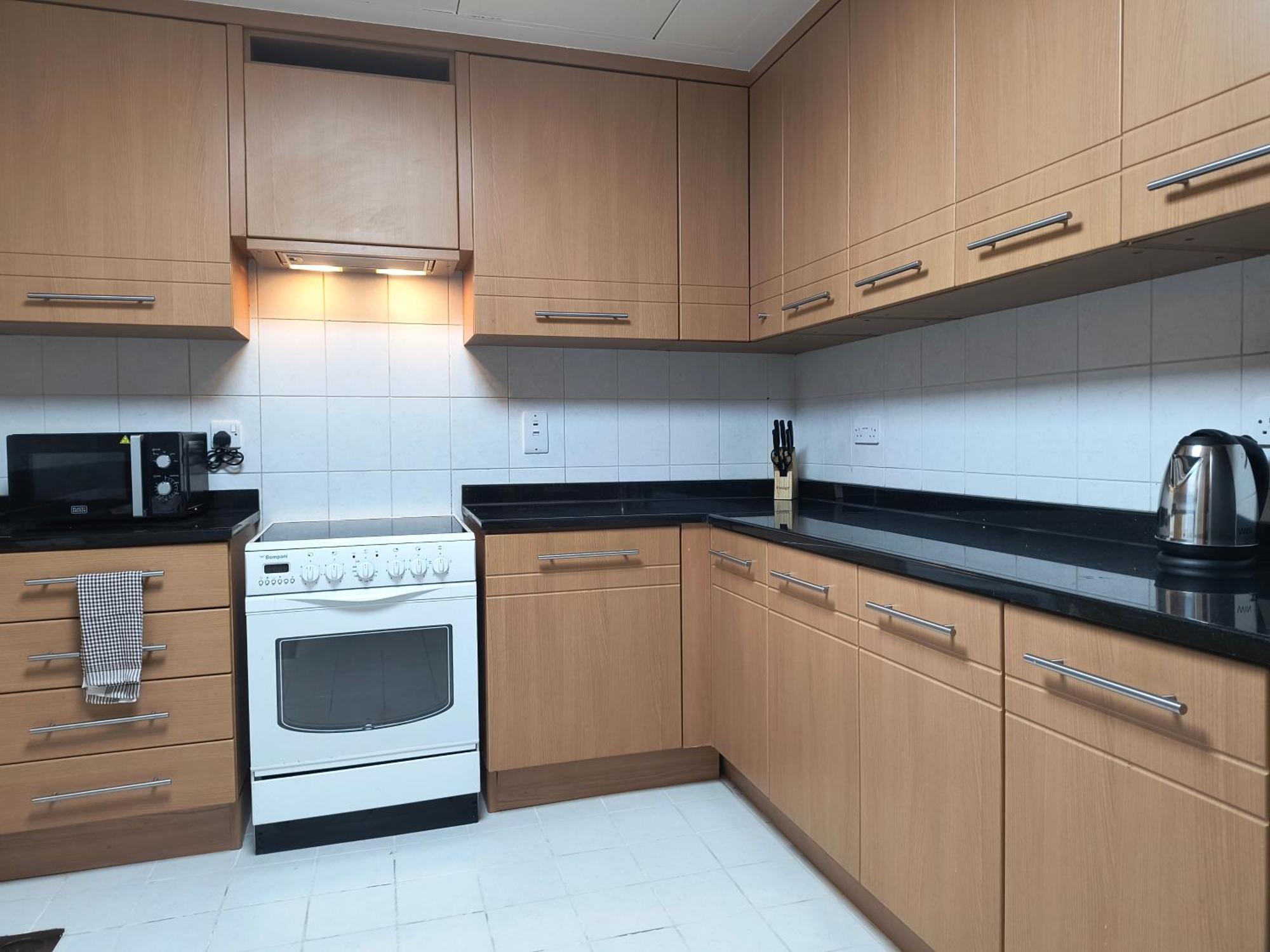 Trinity Holiday Homes - Sheikh Zayed Road Near To Financial Center Metro Station Дубай Екстер'єр фото
