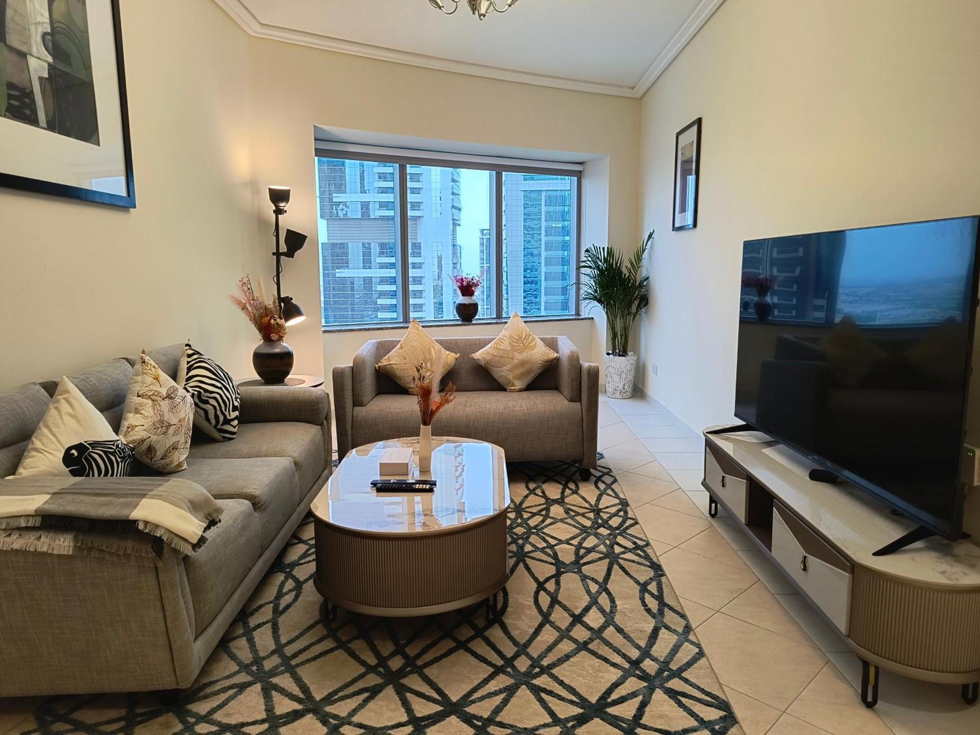 Trinity Holiday Homes - Sheikh Zayed Road Near To Financial Center Metro Station Дубай Екстер'єр фото
